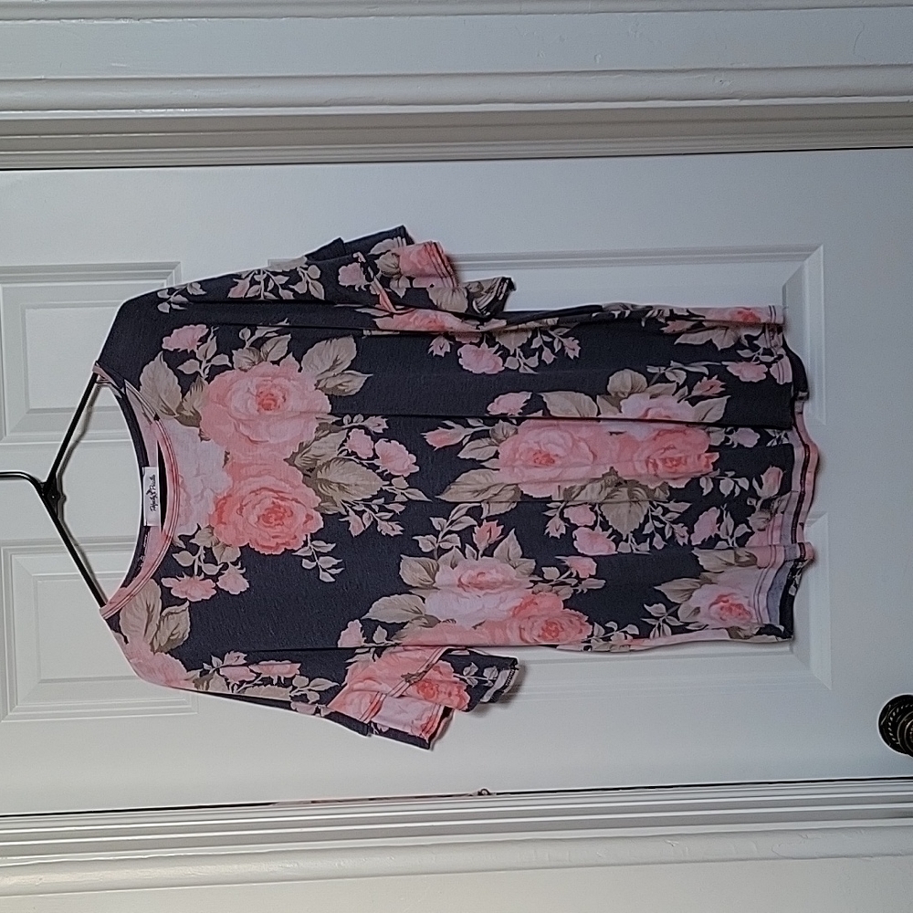 Perfectly Priscilla Floral Top, Navy & Pink in XL